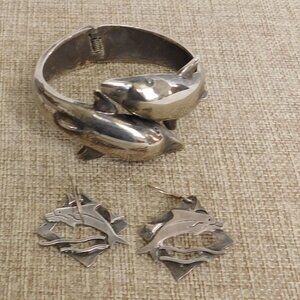 Dolphin Jewelry Lot Far Fetched 925 Earrings Silver Plated Clamper Bracelet